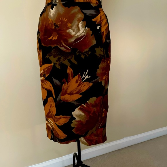 Jones of New York Faux Wrap Floral Skirt Size 4 - Picture 3 of 6